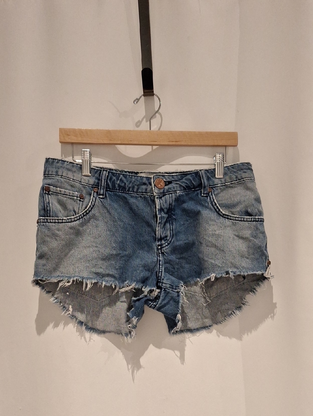 ONETEASPOON Bad Boys Denim Cutoff Frayed Hem Button Fly Women's Shorts - Blue